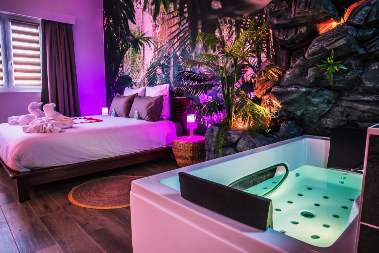 Secret Suite "Jungle" - Jacuzzi Privatif - Gare Rer C - Proche Paris Bretigny-sur-Orge Ngoại thất bức ảnh